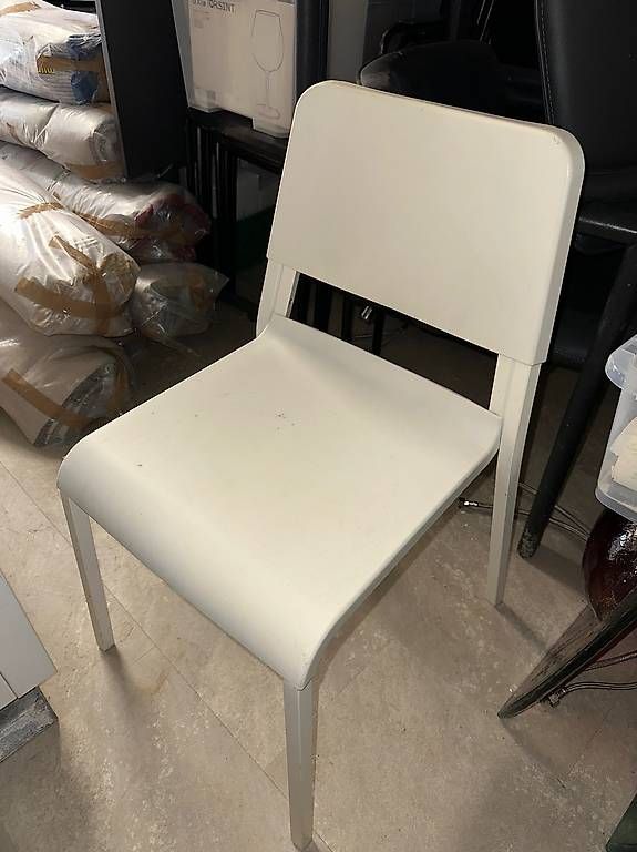 Chaises: Stühle – D'occasion à Wollerau par nikeyyty 1