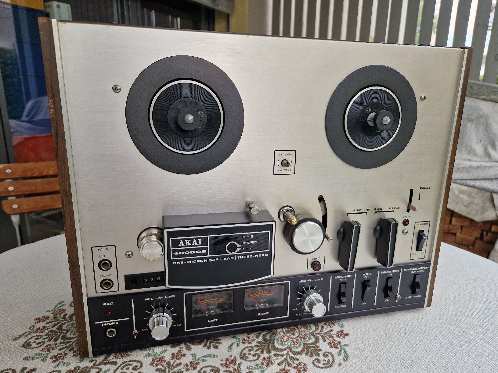 Akai Apparecchi a nastro:  AKAI 400DS – Usato da Einsiedeln venduto da Radiofreund