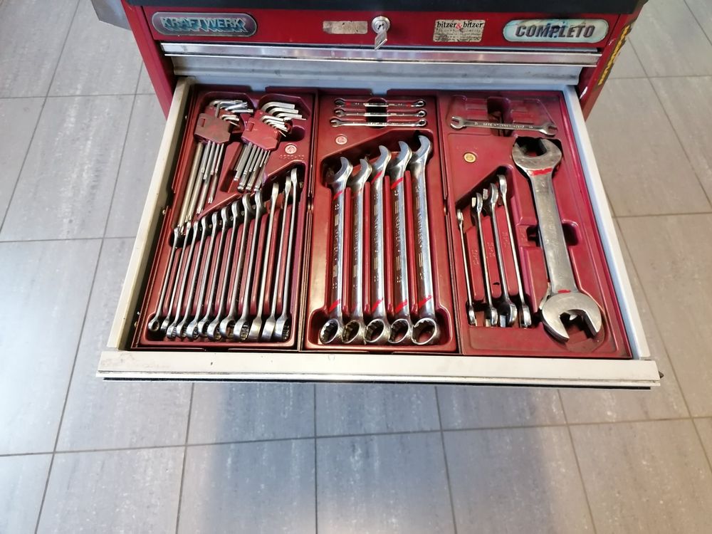 Werkzeugboy Completo Kraftwerk mit viel Werkzeug Kaufen auf Ricardo
