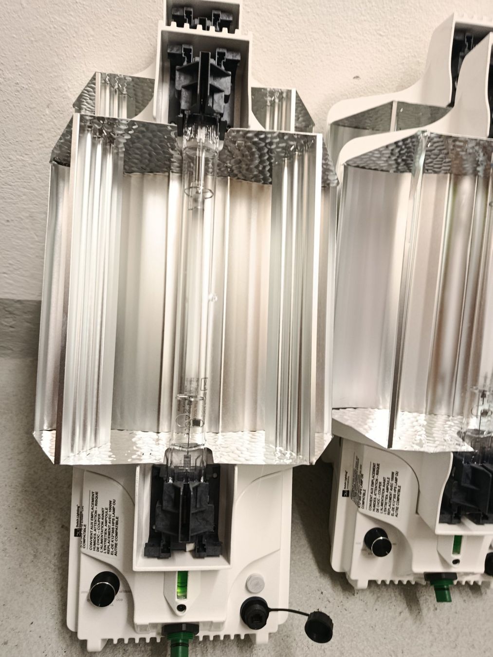 Lampade: 8 x Growlampe 1000 watt – Usato da Zürich venduto da TopMiner 1
