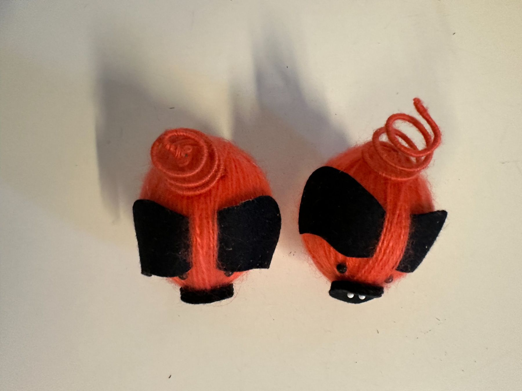 Figuren: 2 deko Schweinchen Handarbeit (8cm) – Gebraucht aus Urdorf von ARJN 1