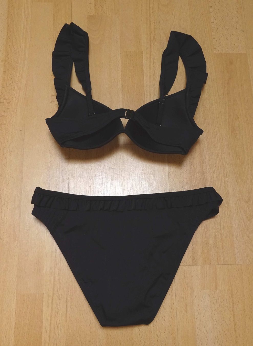 Beldona Costumi da bagno & Bikini: Beldona - Bikini - schwarz - Grösse 38 / Cup B – Usato da Zofingen venduto da Justizia_01 1