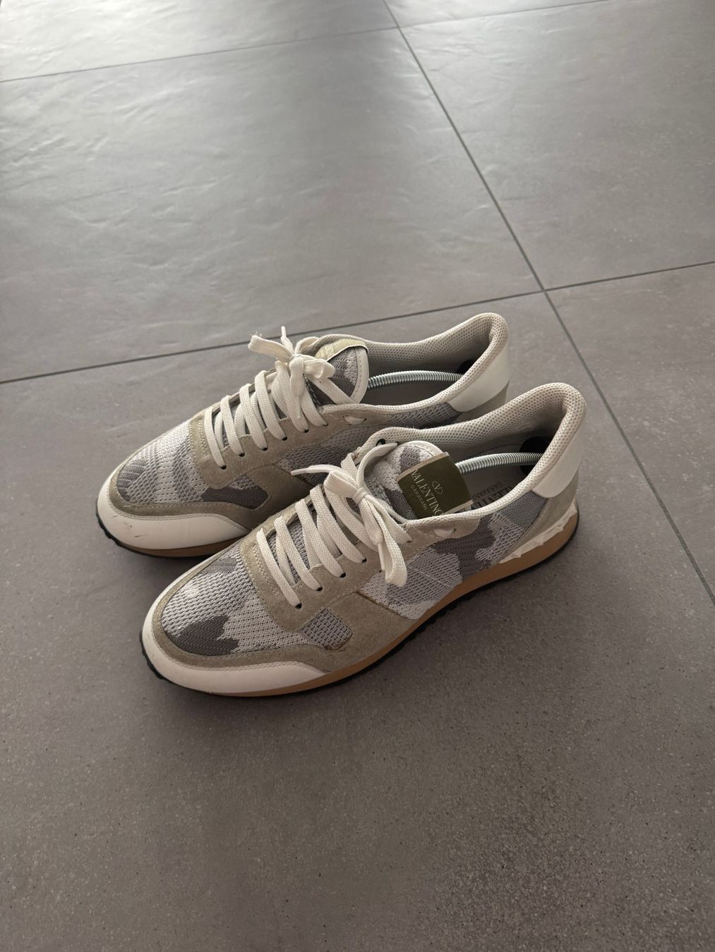 Valentino Herrenschuhe: Valentino Garavani Rockstud Sneaker, Grösse 44 – Gebraucht aus Kleindöttingen von Kimbo93 2