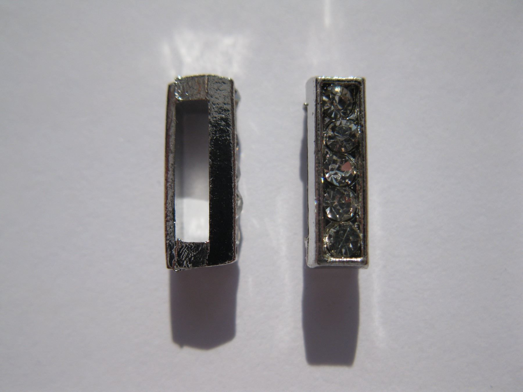 Perlen (unechte): 2 Schiebeperlen mit Strass, gerade, 12mm – Neu und originalverpackt aus St. Margarethen TG von LuanaKa 1