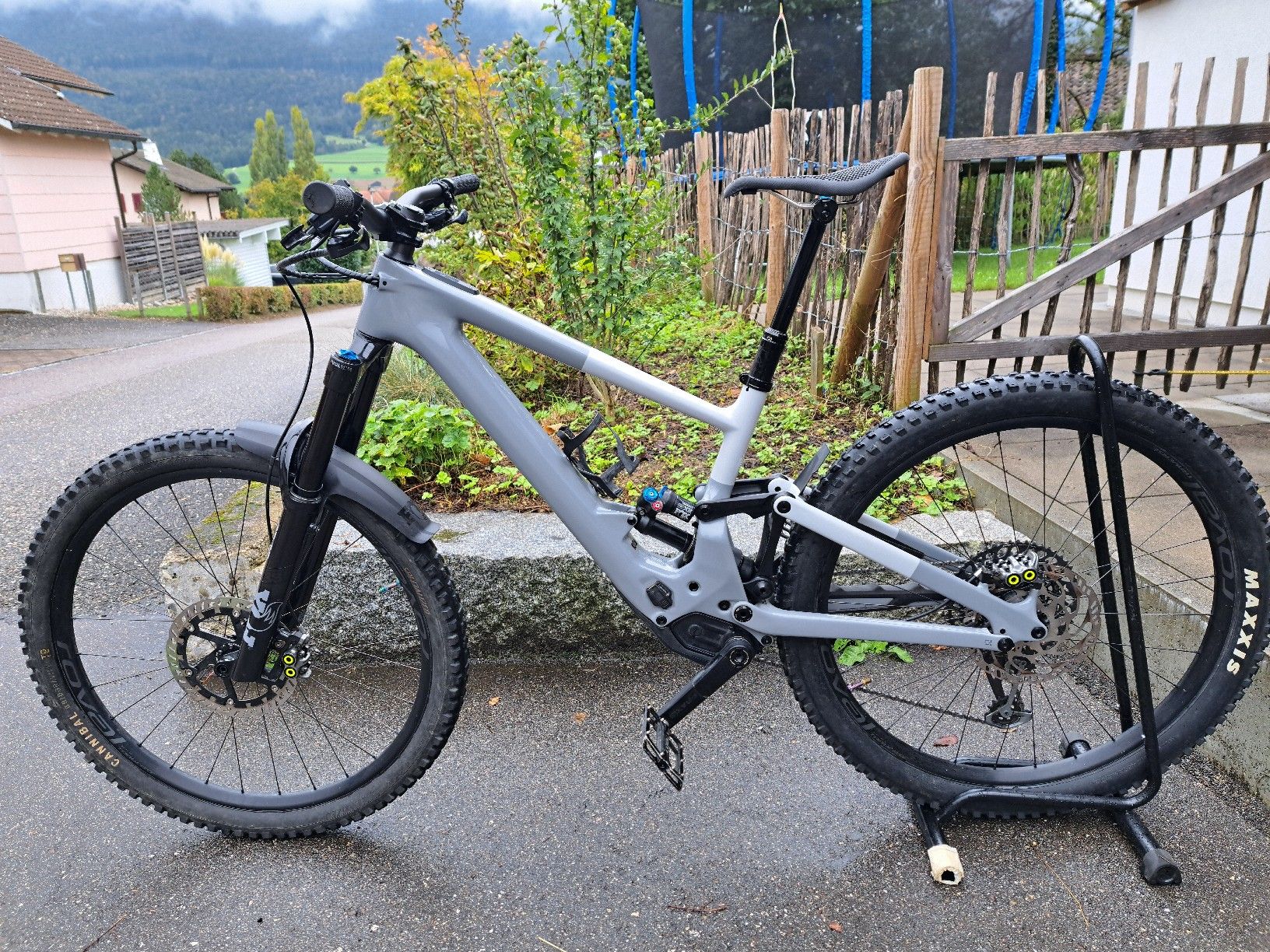 Specialized Biciclette: Spezialized Kenevo SL Expert Grösse M – Usato da Matzendorf venduto da Fitfun1
