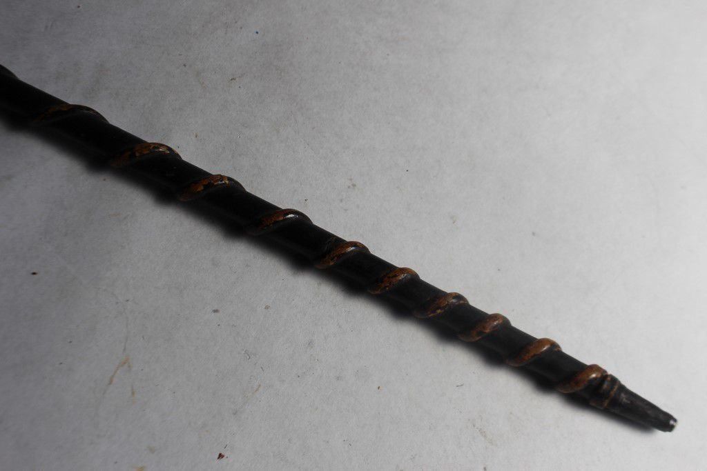 Altre raccolte & rarità: Ancienne Canne épée de chef africain – Usato da Vandoeuvres venduto da Dom-Tom 5