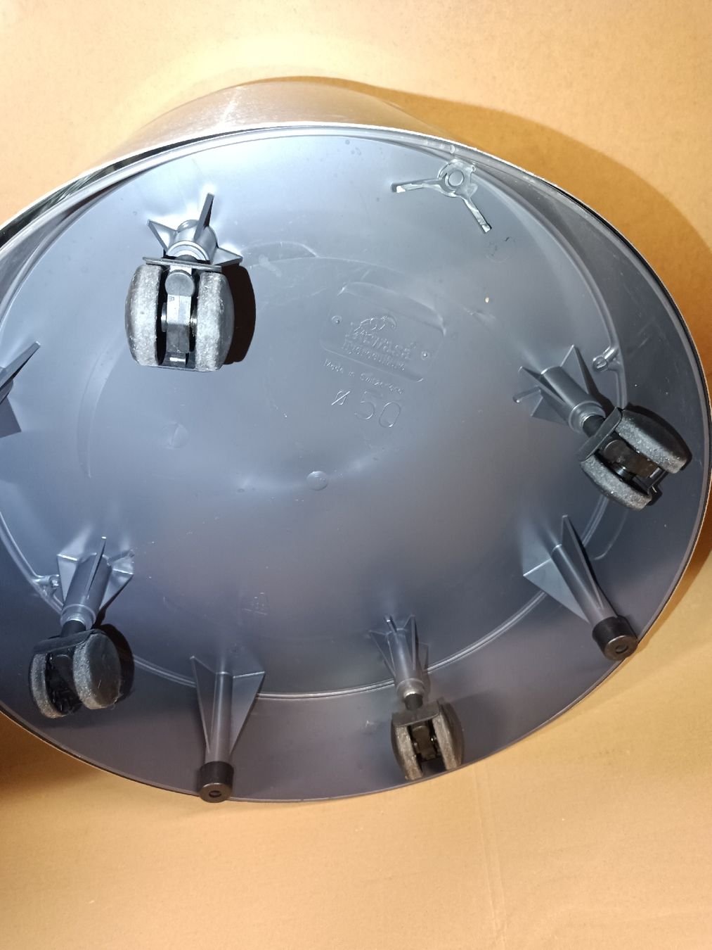 Pentole: Pflanzen Topf Metal  – Usato da Safenwil venduto da mar_tbk5 5