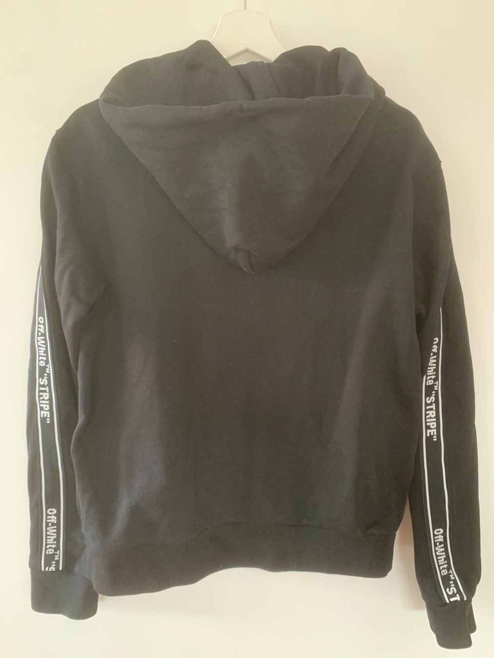 Off-White Maglioni & Felpe: Off-White Hoodie Stripe Zip – Usato da Thalwil venduto da cartm 2