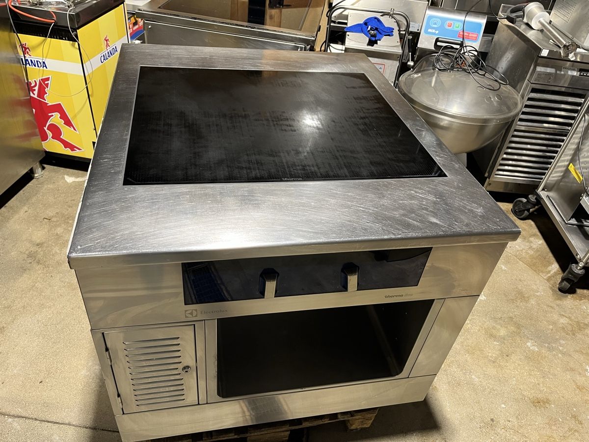Cucine: Electrolux Induktionsherd, Thermoline 800 – Usato da Wohlen AG venduto da Moh80 5