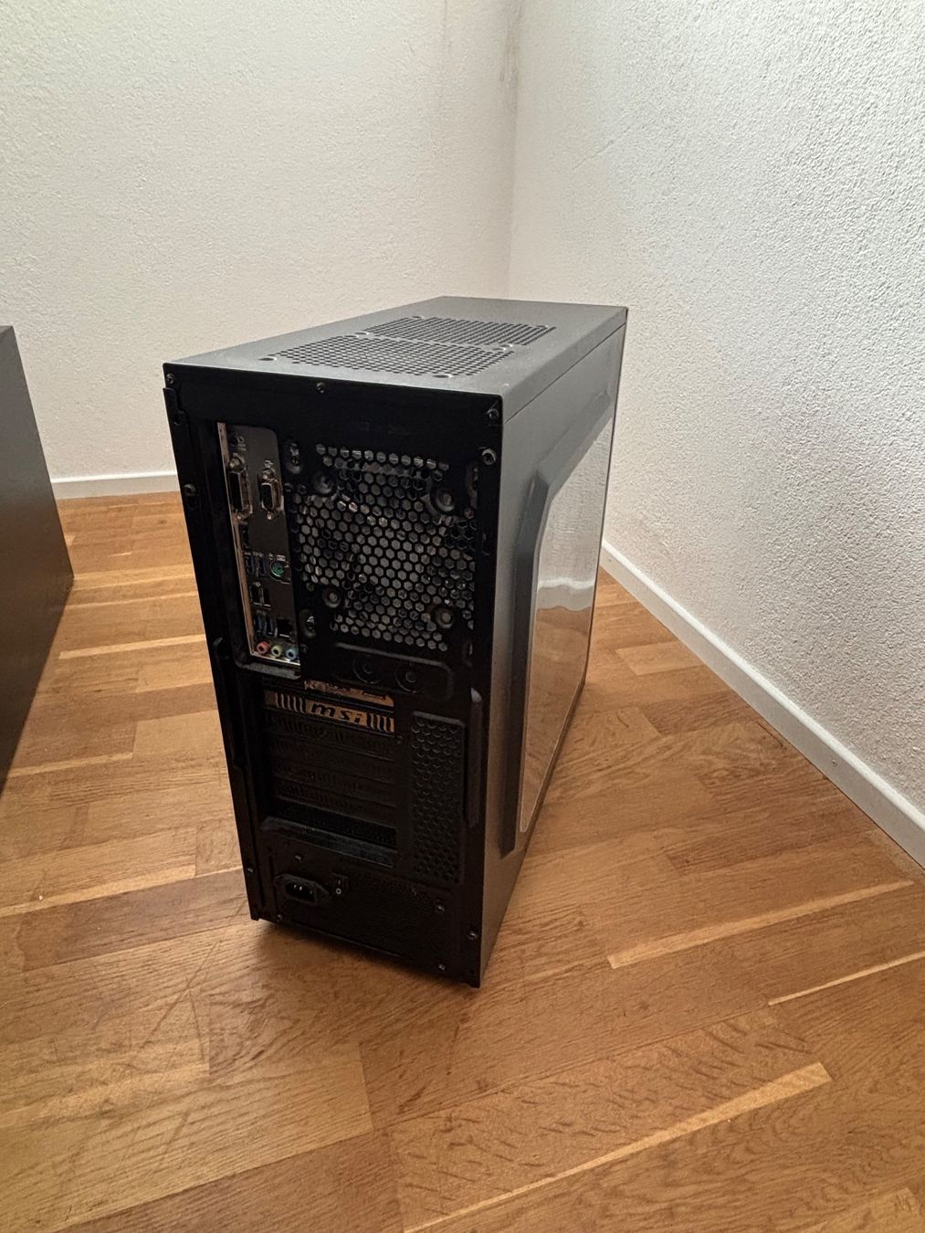 PCs: Gaming PC mit 2 Monitoren! – D'occasion à Fulenbach par TheSeller999 3