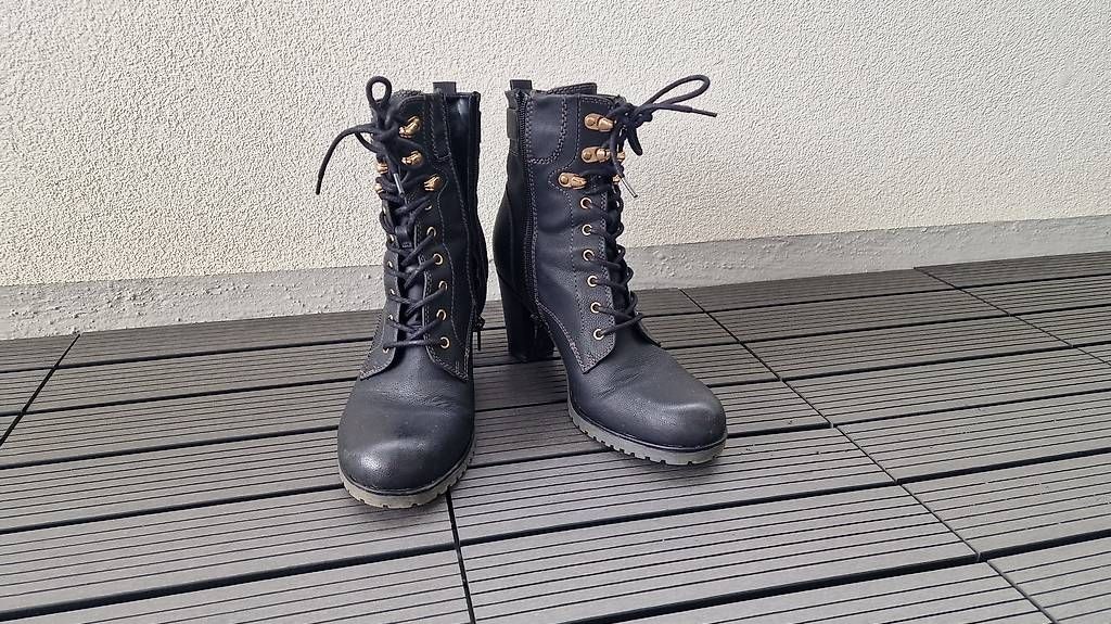 Scarpe da donna: Stiefeletten mit Absatz – Usato da Hochdorf venduto da Klens 3