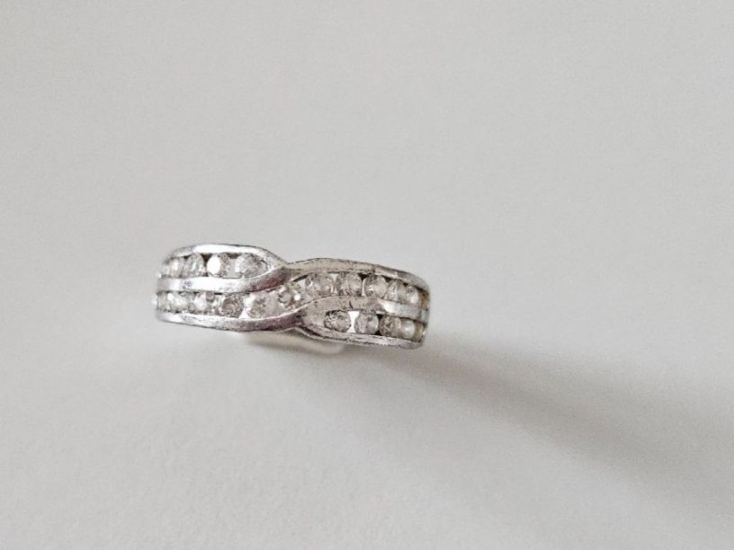 Anelli: Silberring 925 mit Zirkonia, Grösse 50 – Usato da Urdorf venduto da Colina 5