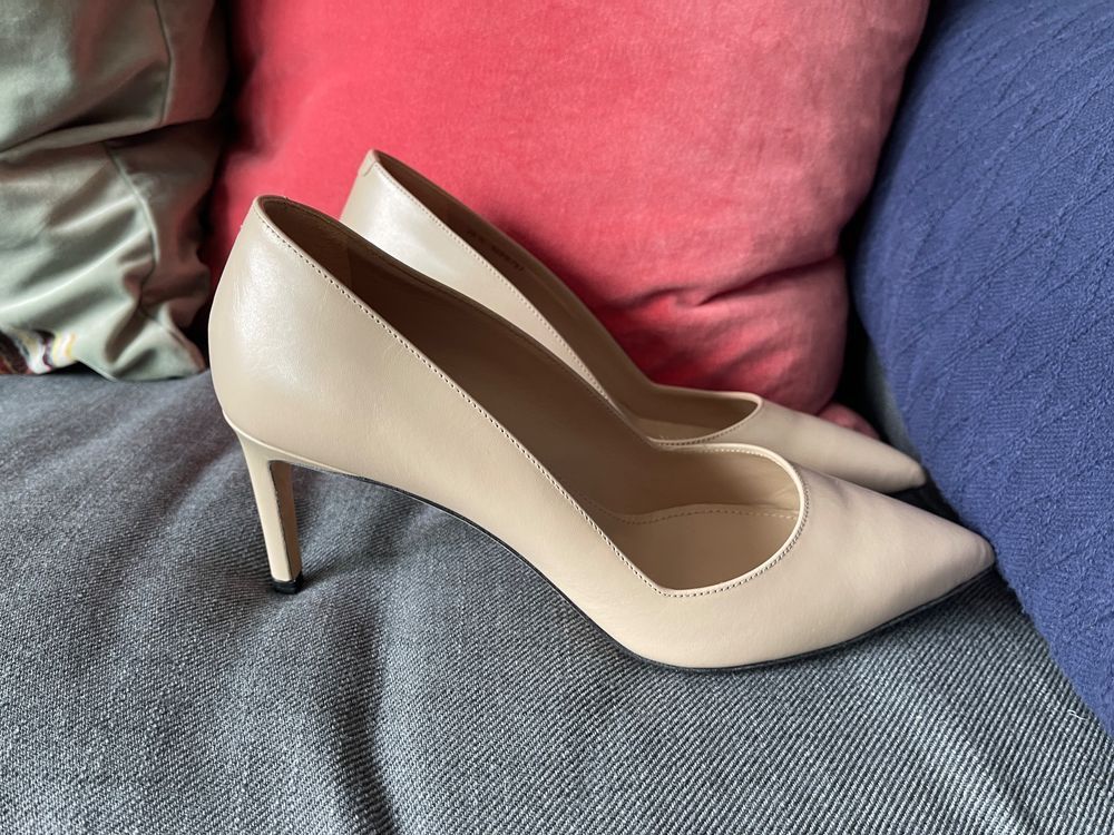 Hugo Boss Damenschuhe: HUGO BOSS PUMPS – Neu (gemäss Beschreibung) aus Zürich von STYLEHAUS 1
