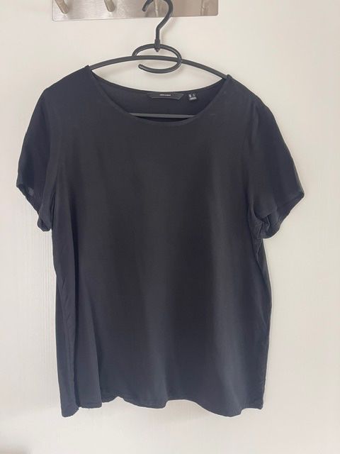 Vero Moda Chemisiers: Vero Moda Bluse schwarz Gr. L – D'occasion à Aesch ZH par niro007