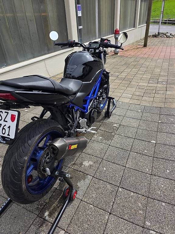 Strada: Suzuki zu verkaufen – Usato da Seewen SZ venduto da Yelka93 1