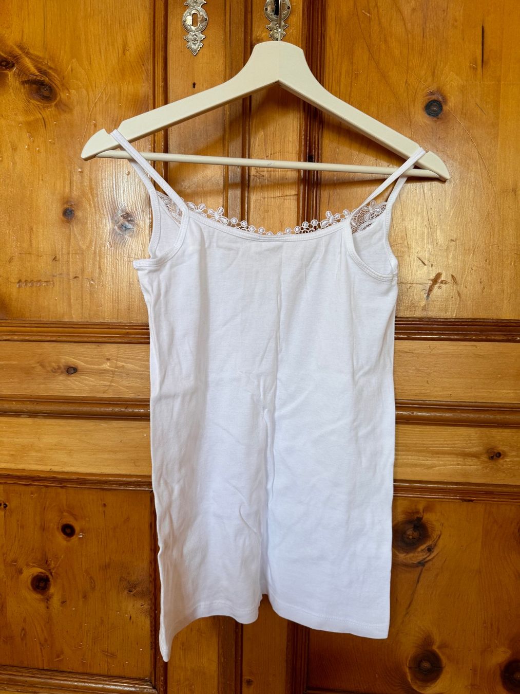 Top: Baumwoll Trägershirts in Grösse M – Usato da Zürich venduto da 411osmanbey 5