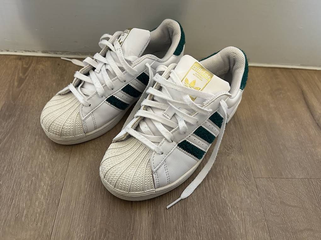Scarpe da uomo: Adidas superstar t.35 – Usato da Curtilles venduto da cat_vs66