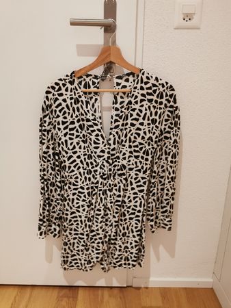 Overall-Kleid ZARA schwarz-weiss Muster Grösse XS 