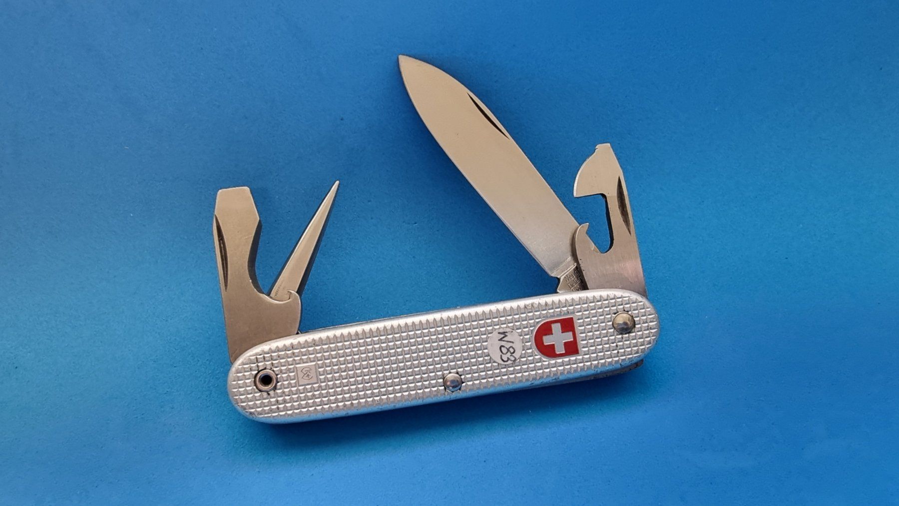 Wenger Couteaux de poche: MILITÄRMESSER WENGER JG. 1983 – D'occasion à Chur par Victorinoxli