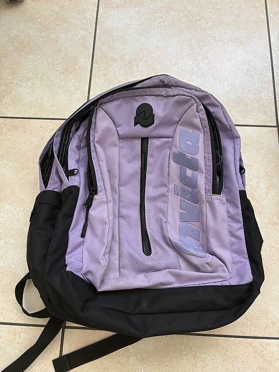Zaini: Zaino Invicta con LED – Usato da Rancate venduto da mel_r7cj