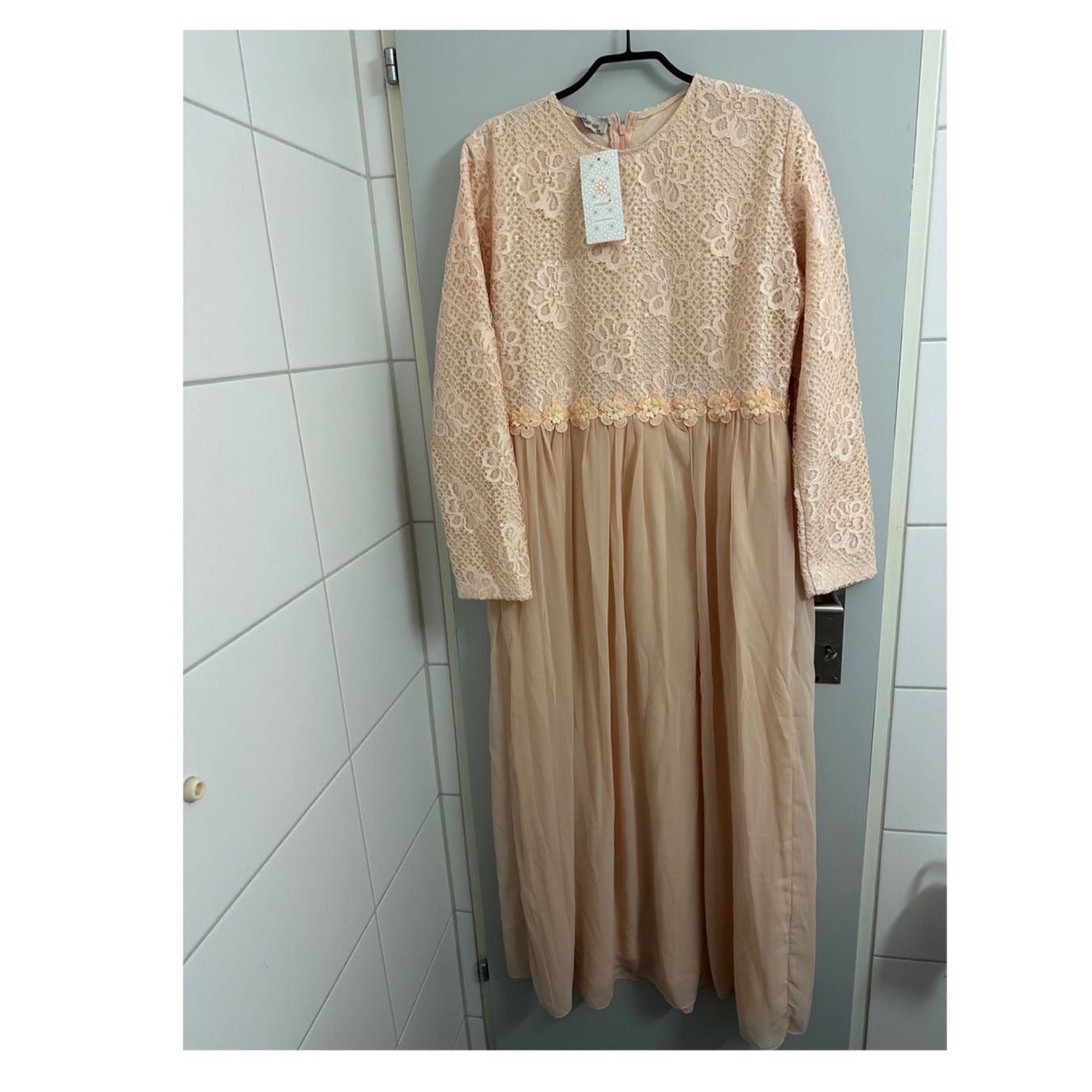 Vestiti: Robe soirée longue taille 46 – Nuovo e nell'imballaggio originale da Biel/Bienne venduto da orange1 2