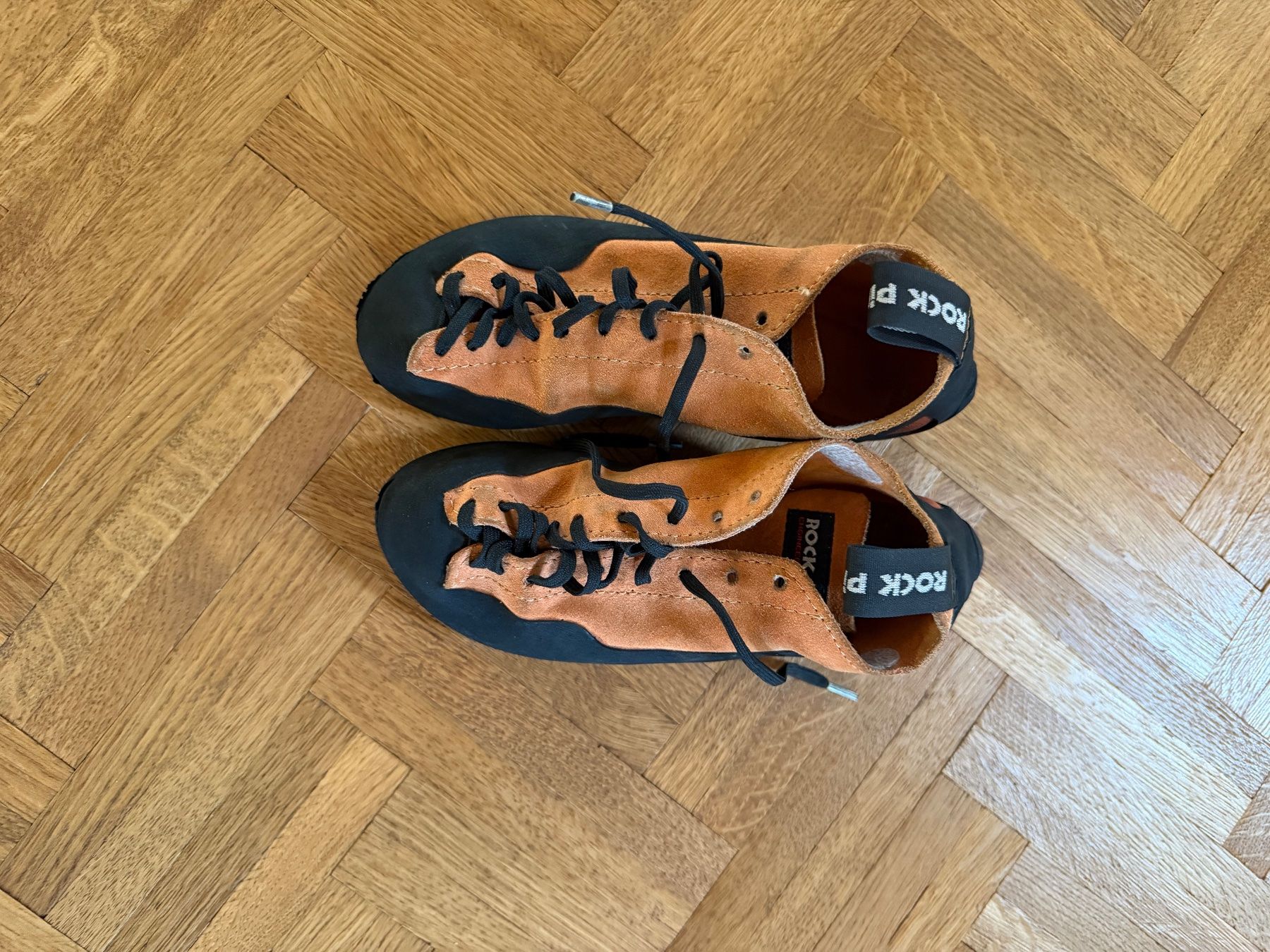 Scarpe da uomo: Kletterschuhe Gr. 35 – Usato da Röthenbach i. E. venduto da role03