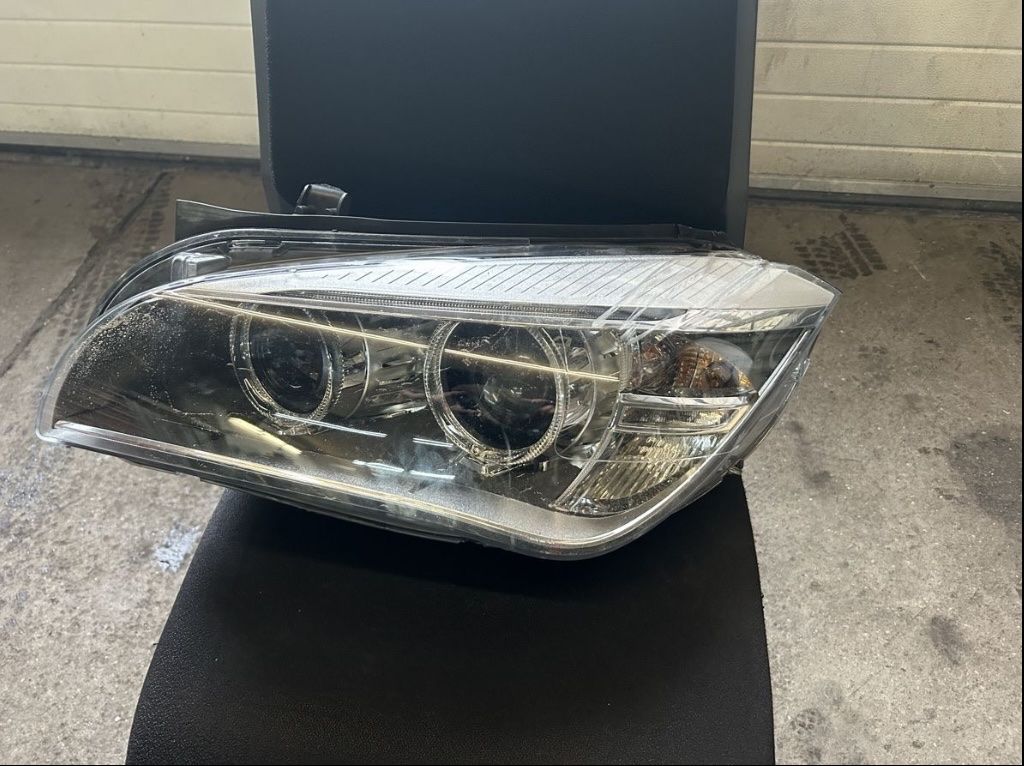 BMW Fari: BMW X1 E84 BiXenon Scheinwerfer Links – Usato da Schübelbach venduto da shq_5dmt 4