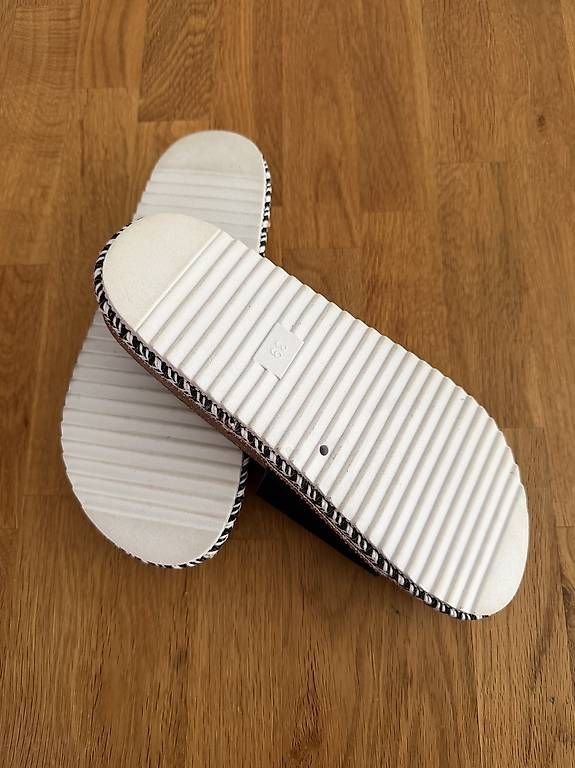 Chaussures femmes: Damen Pantoletten – D'occasion à Hagendorn par Najomi 2