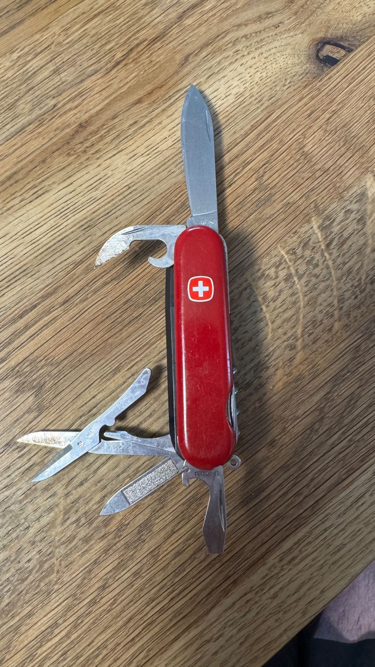 Wenger Couteaux de poche: Wenger Sackmesser mit Lampe (alt) – D'occasion à Burgdorf par Catbagger64 3