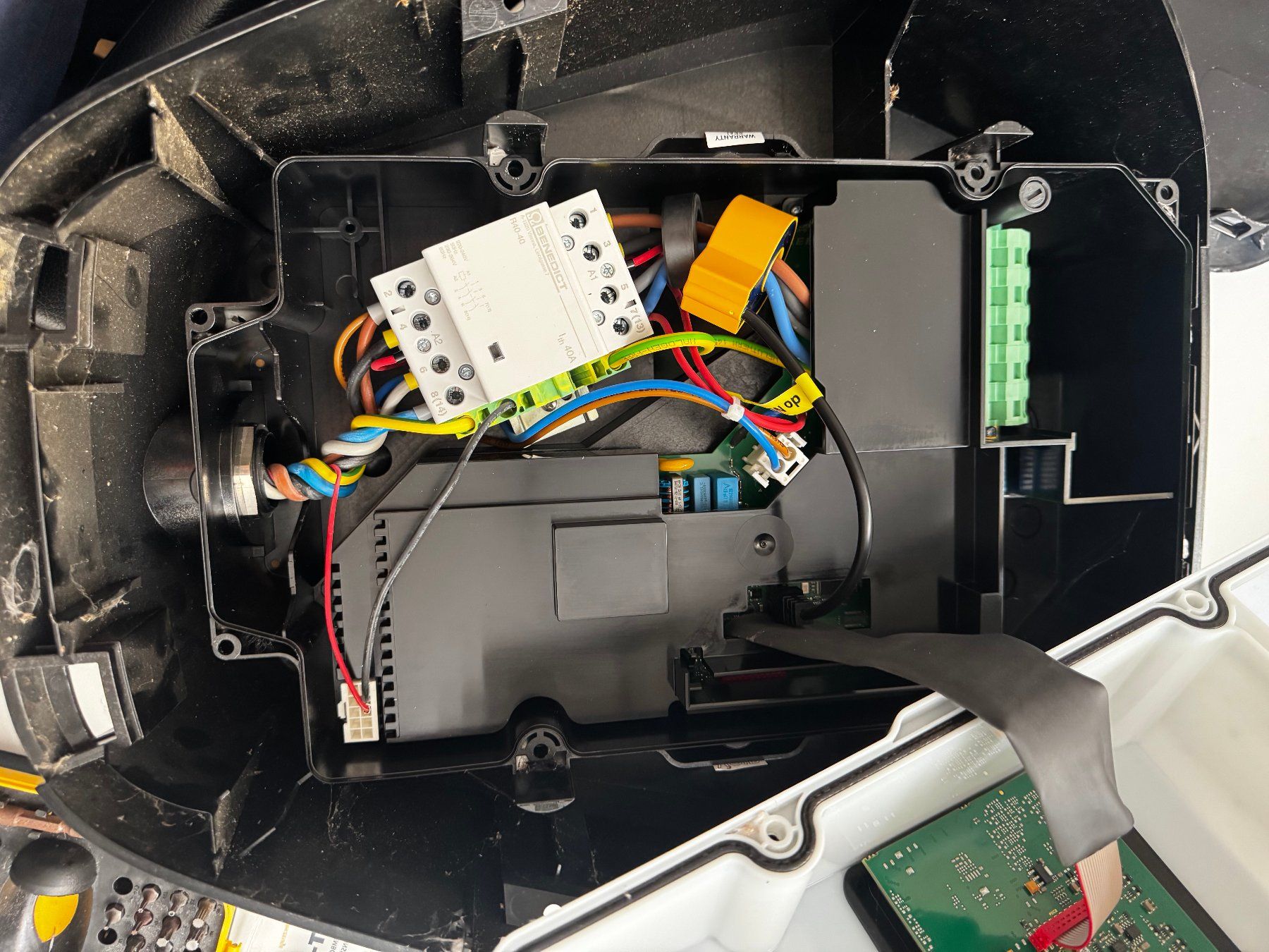 Batterie-Ladegeräte: BMW Wallbox Essential – Defekt aus Scherz von BiosHealth 6