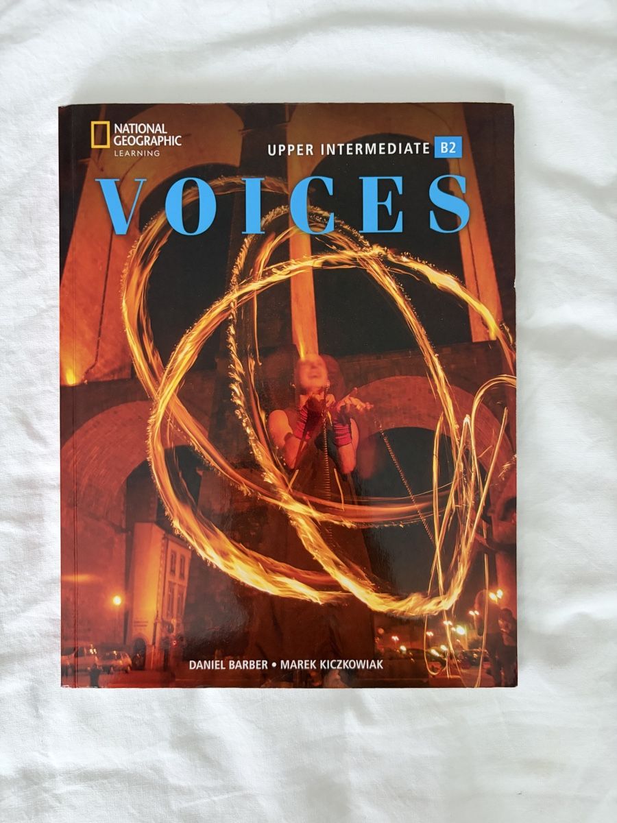 Libri: Voices Upper Intermediate B2  – Nuovo (secondo la descrizione) da Jona venduto da Flexer02