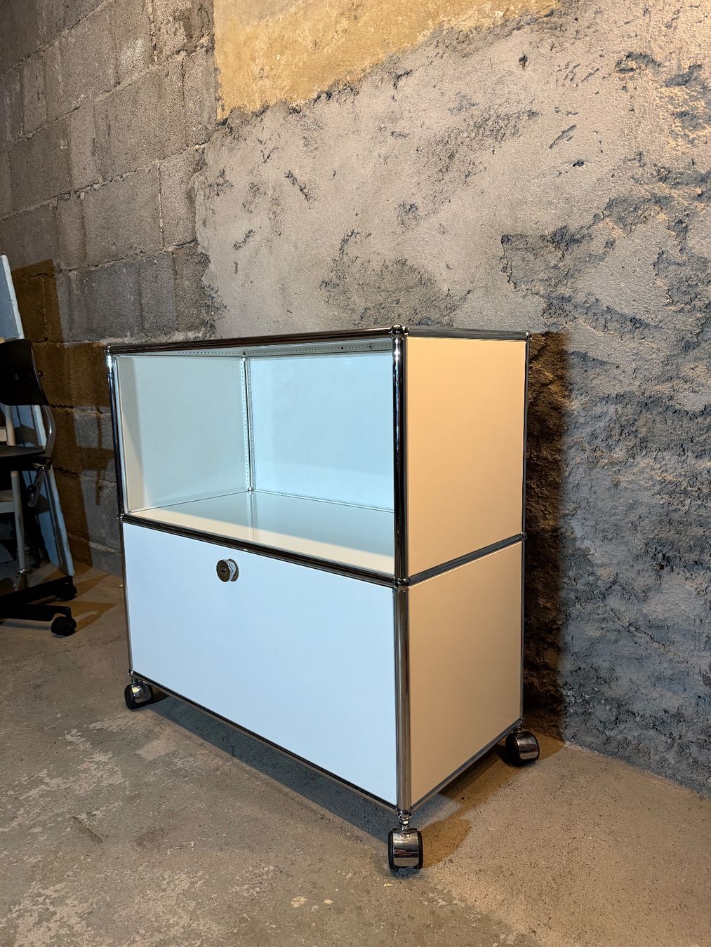 USM Cassettiere: USM Haller Kommode in Weiss – Usato da Schalunen venduto da Schwende2 2