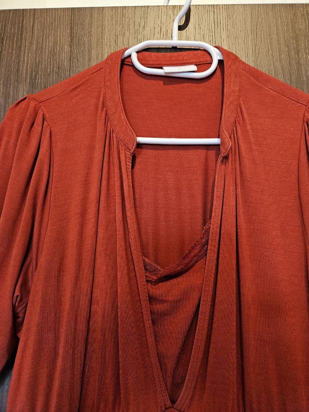 Kleider: Stillkleid rot, gr. 36, knielang – Gebraucht aus Oberwangen TG von redlove2010 1
