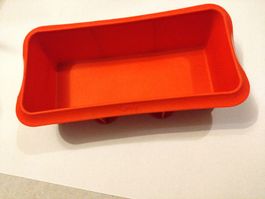 Backform Kastenform Silikon rot 2,5L neuwertig