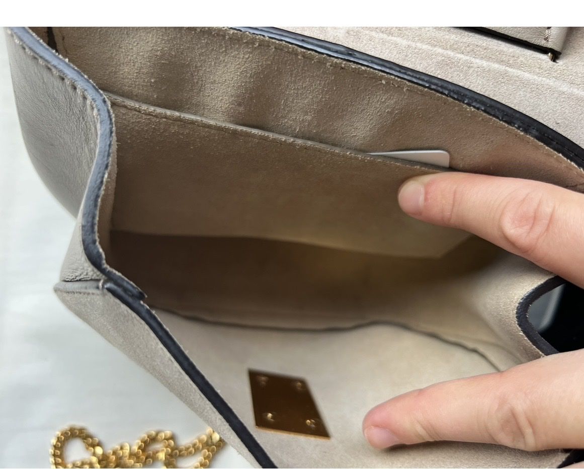 Chloé Sacs femmes: Chloé drew suede bag with gold chain – D'occasion à Dübendorf par mar_t82s 2