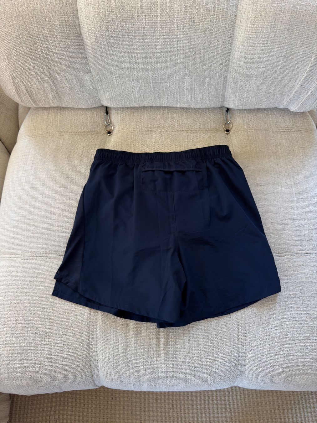 Nike Pantaloni: Nike | Shorts – Nuovo (secondo la descrizione) da Horgen venduto da onur_5 3