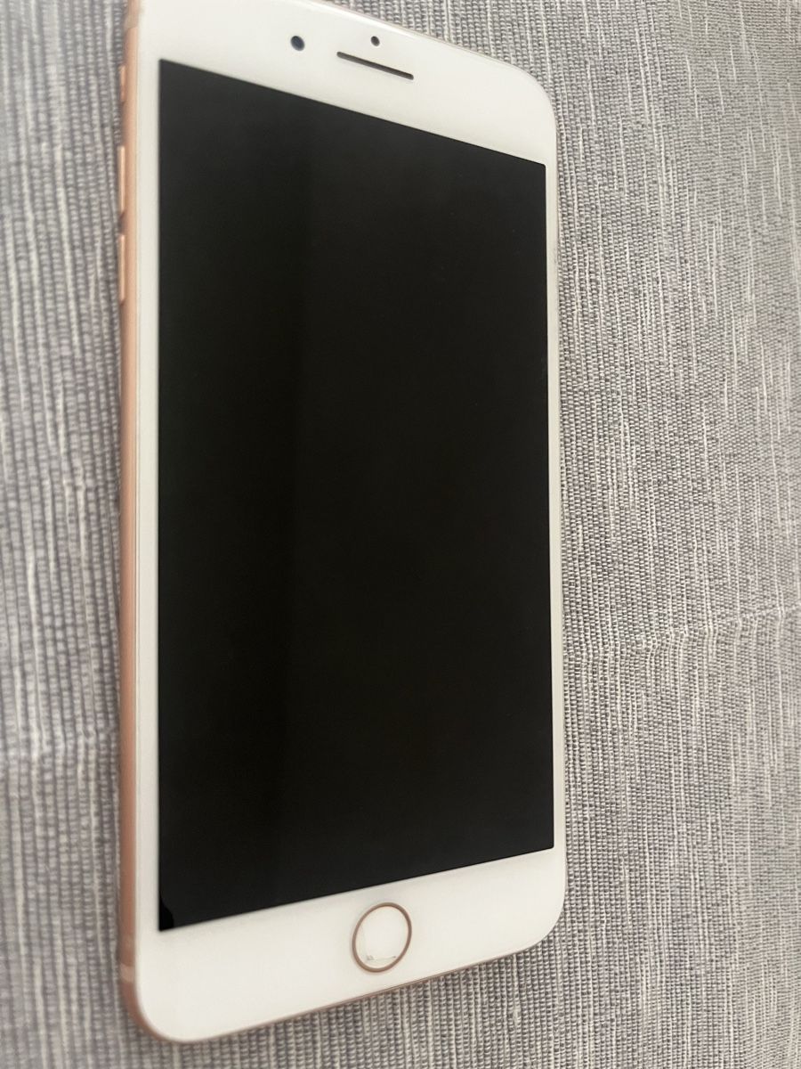 Apple Handys / Smartphones: iPhone 8 Plus rosé Gold Rückseite defekt  – Defekt aus Rebstein von ale_qx8b 1