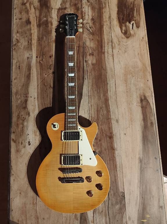 Epiphone Strumenti musicali: Epiphone Les Paul HB Flame Top 2010 – Usato da Locarno venduto da Messlineal