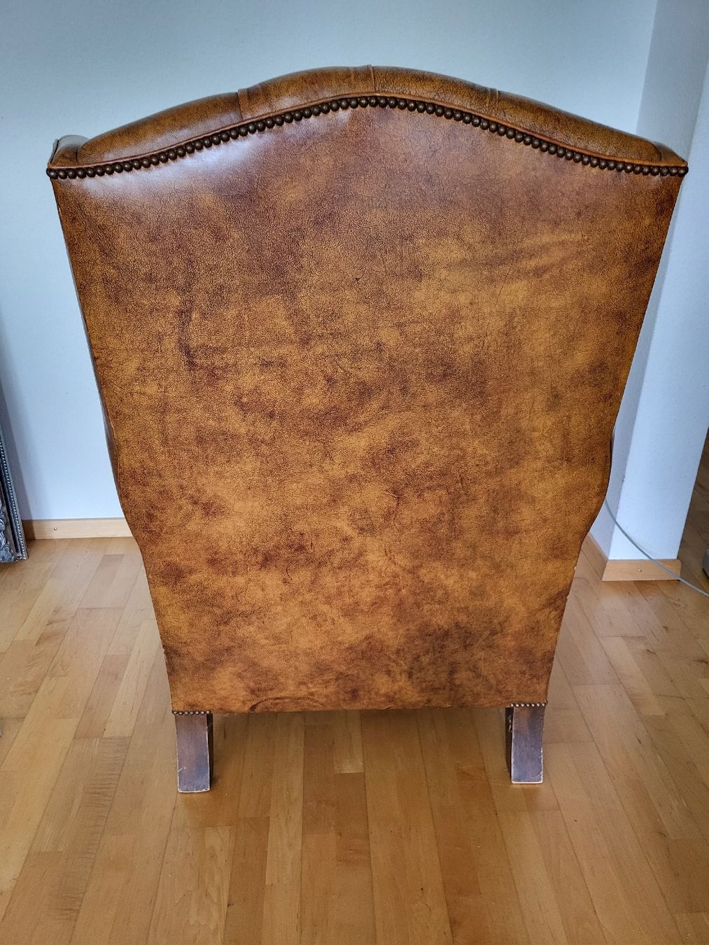 Poltrone: Antiker Chesterfield Ledersessel – Usato da Birsfelden venduto da Osso8 3