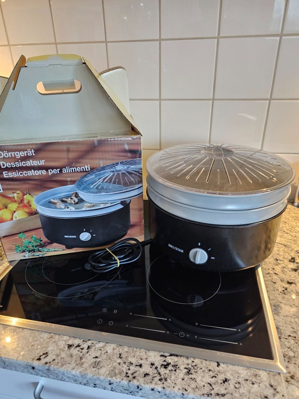 Mio Star Elettrodomestici da cucina: Dörrgerät MIOSTAR - Trockne Dein eigenes Obst, Gemüse! – Usato da Zürich venduto da sne.swiss