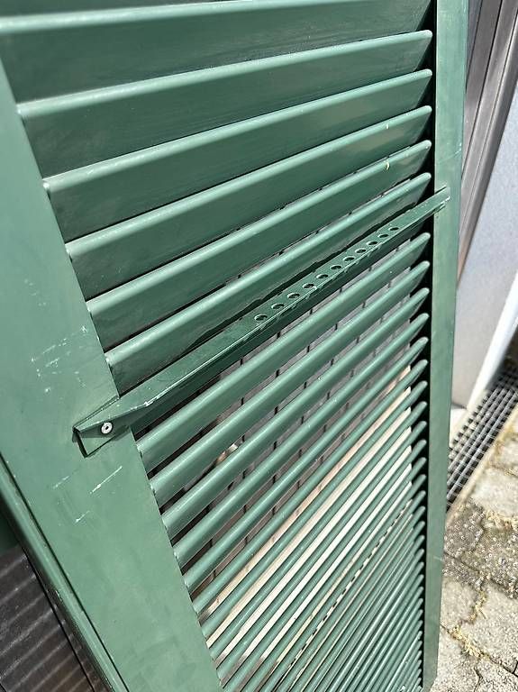 Persiane: Fensterlatten Aluminium – Usato da Kerzers venduto da Kirusanth996 1