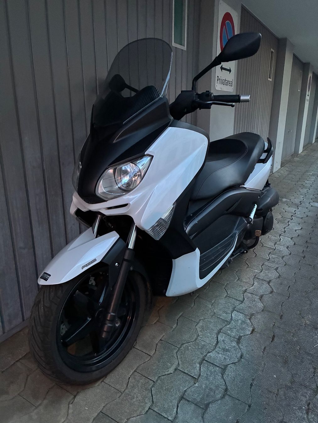Yamaha Scooter: Yamaha 250 X max – Usato da St. Gallen venduto da MarkoBoss 1