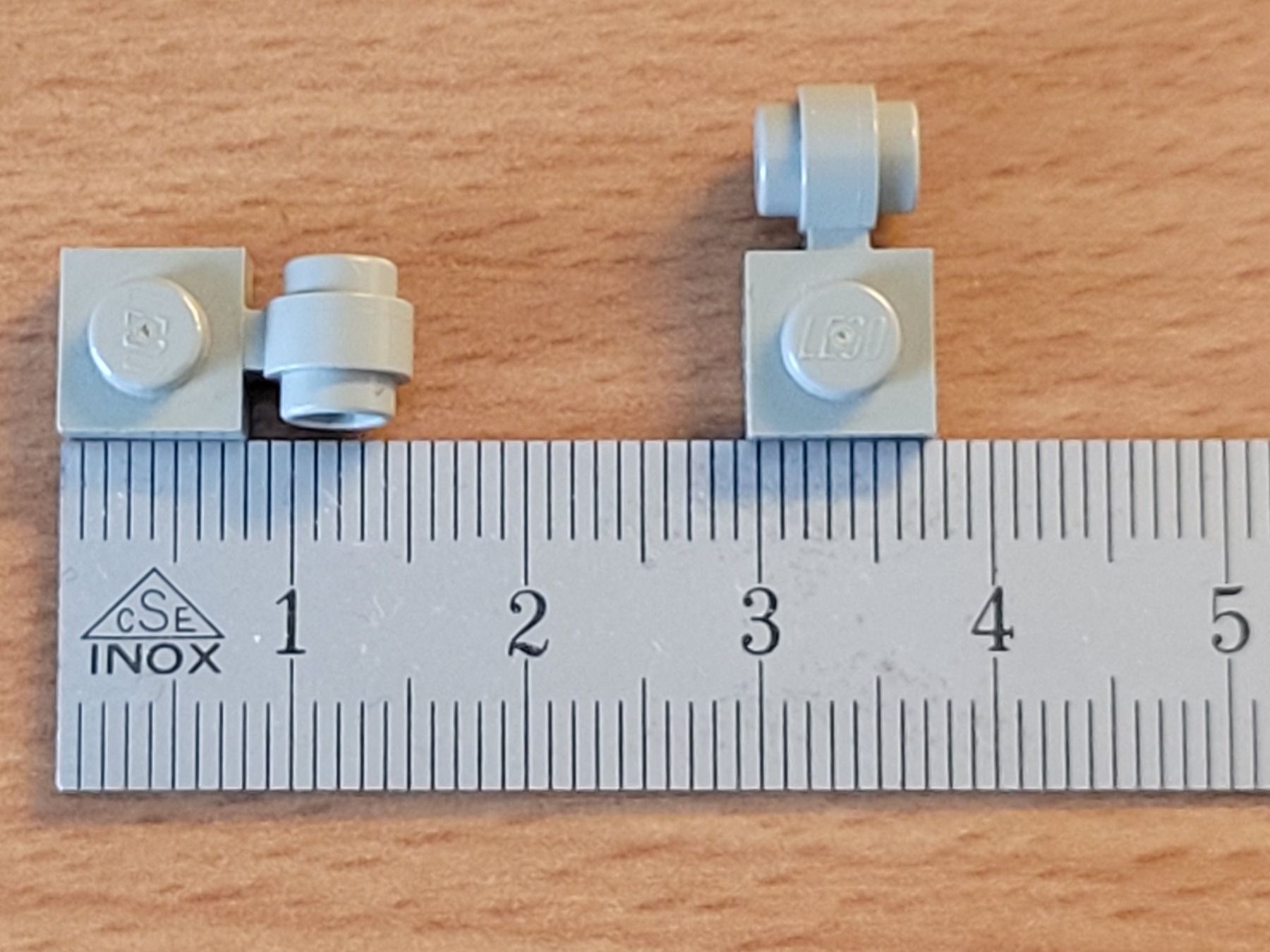 Lego Baukästen: Lego - Pièce de rechange - 2x grise forme spéciale – Gebraucht aus Payerne von tintin08 3