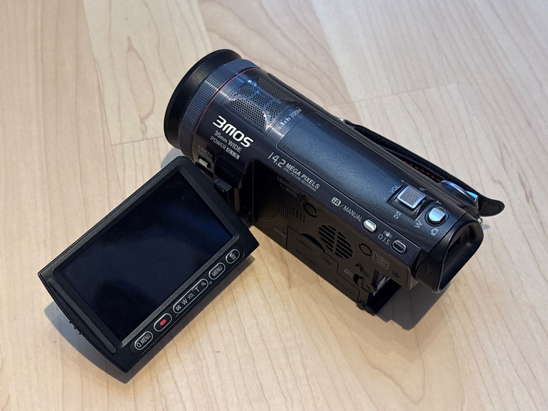 Panasonic Videocamere: Panasonic HDC-SD707 Full-HD Camcorder – Usato da Worben venduto da snoopdoggy_snoop 2