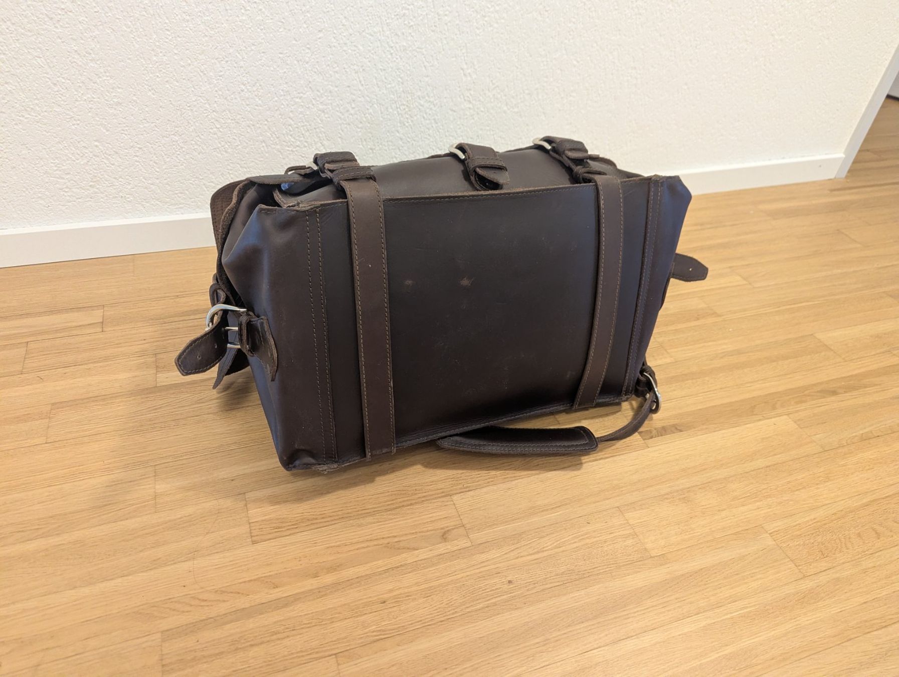 Taschen: Saddleback Leather Side Pocket Leather Duffle Bag – Gebraucht aus Männedorf von kar_g9nl 4