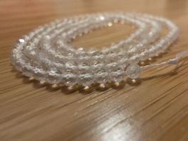Bergkristall facettiert 3mm. Strang