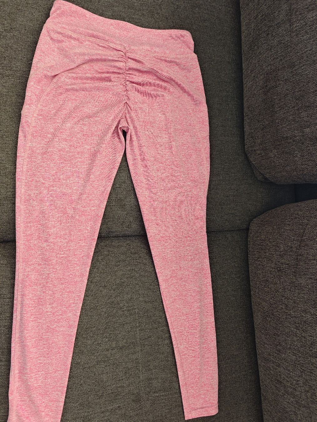 Leggings: sexy sport leggings – Usato da Meyrin venduto da Muchacho7 1