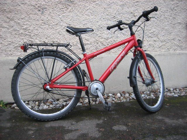 Leopard Biciclette: Leopard Kindervelo 24 Zoll rot – Usato da Winterthur venduto da pf02