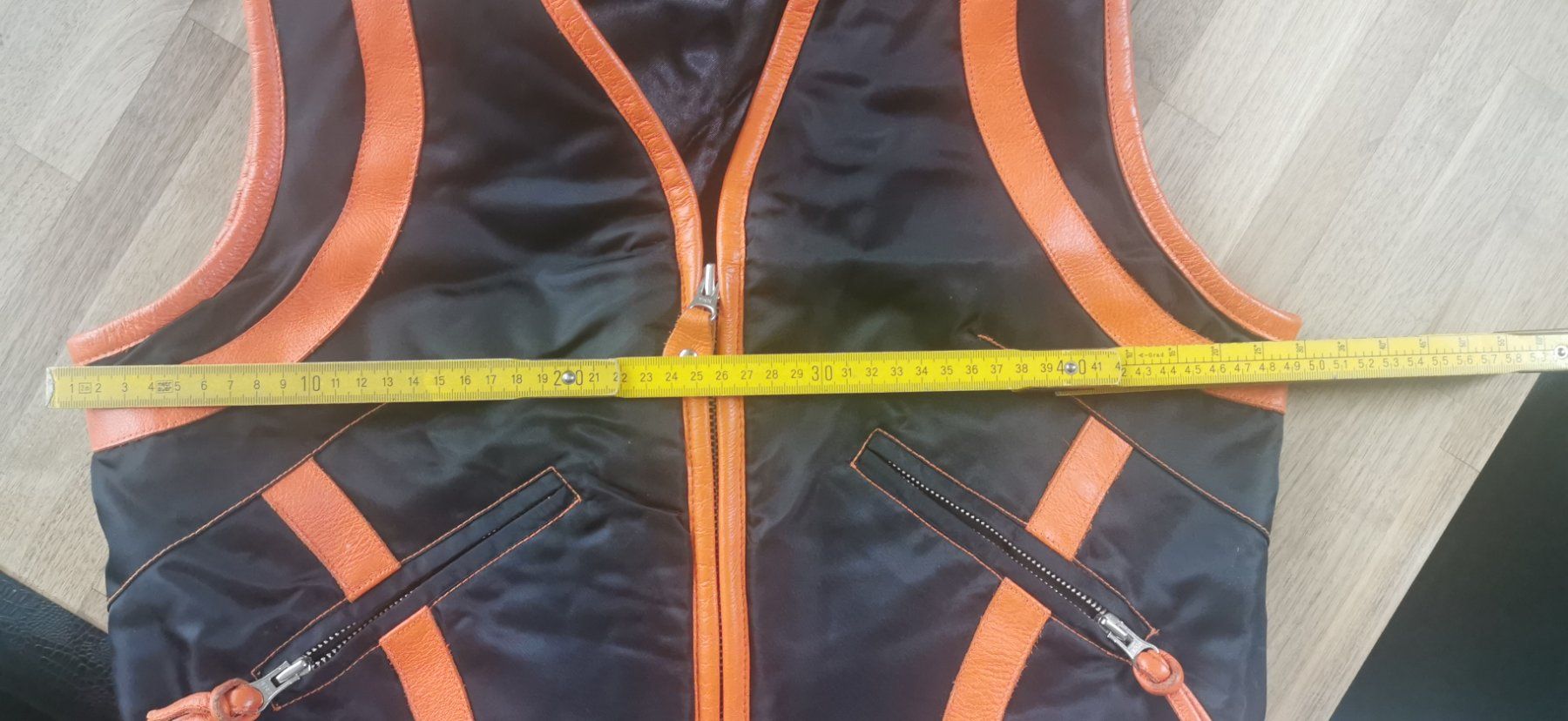 Harley-Davidson Gilets & Westen: Harley Davidson Gilet Damen – Gebraucht aus Hüttikon von ypell 2