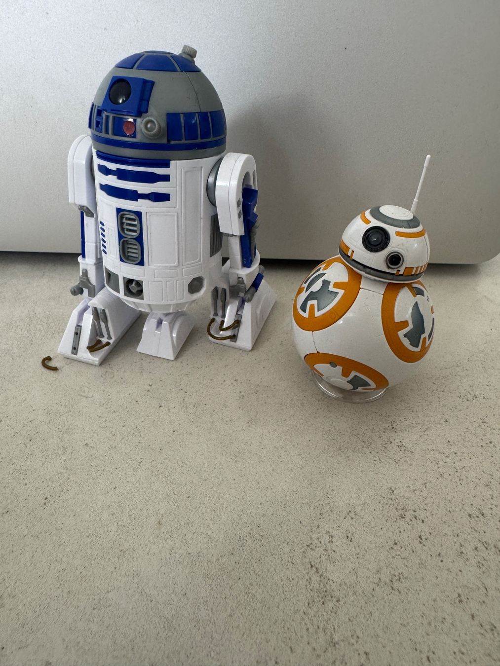 Star Wars Giocattoli: Bandai Star Wars BB-8 & R2-D2 BB8 R2D2 1/12 – Usato da giffers venduto da sev_c9x9 2
